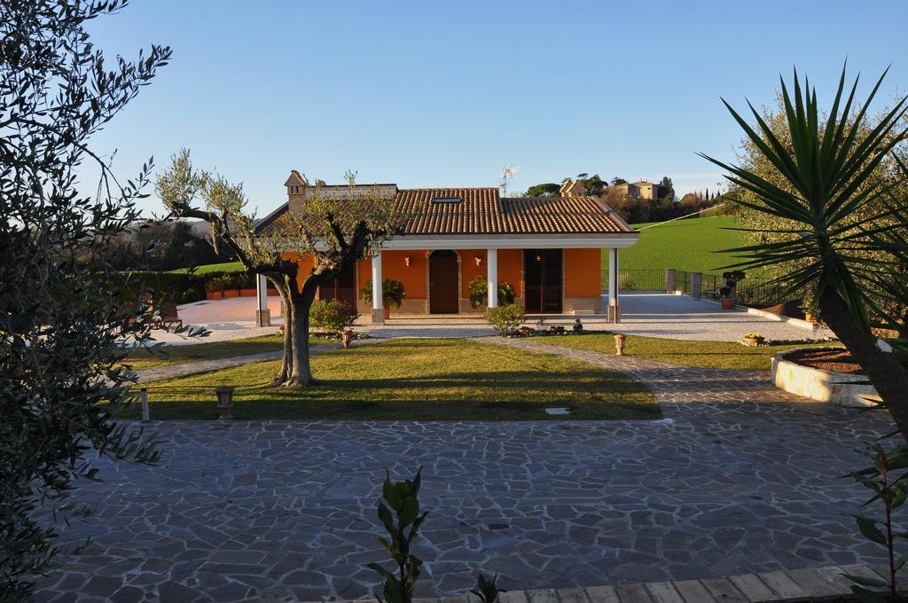 B&B Agrifoglio SantʼElpidio a Mare Extérieur photo